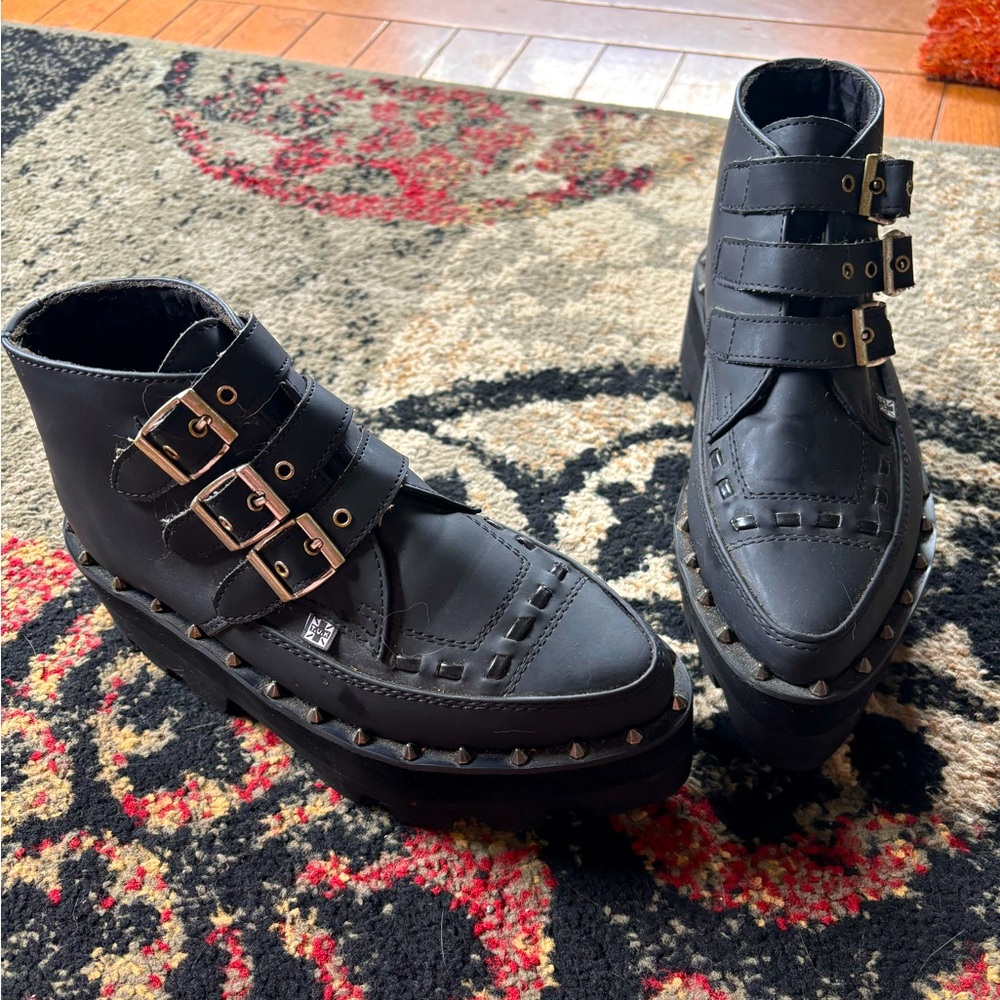 TUK Dino Lug 3 Buckle Boot